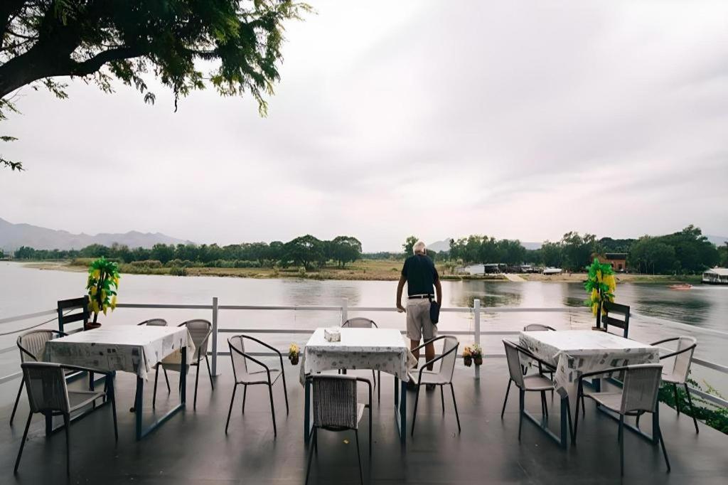 Sky Resort Kanchanaburi Exterior photo